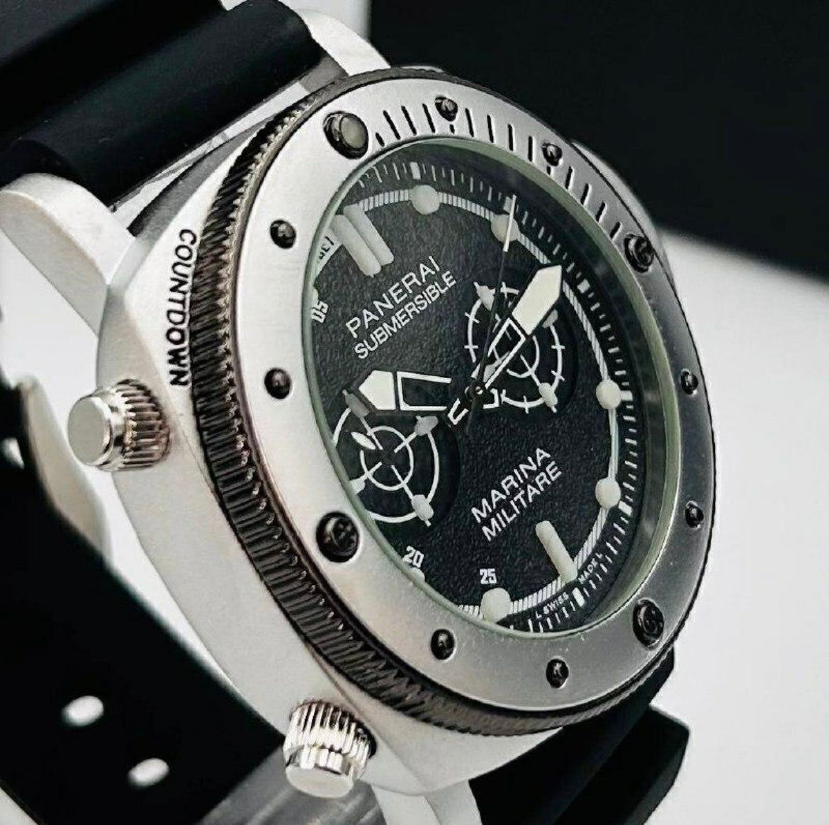 Relógio Panerai Submersible Marina Militare