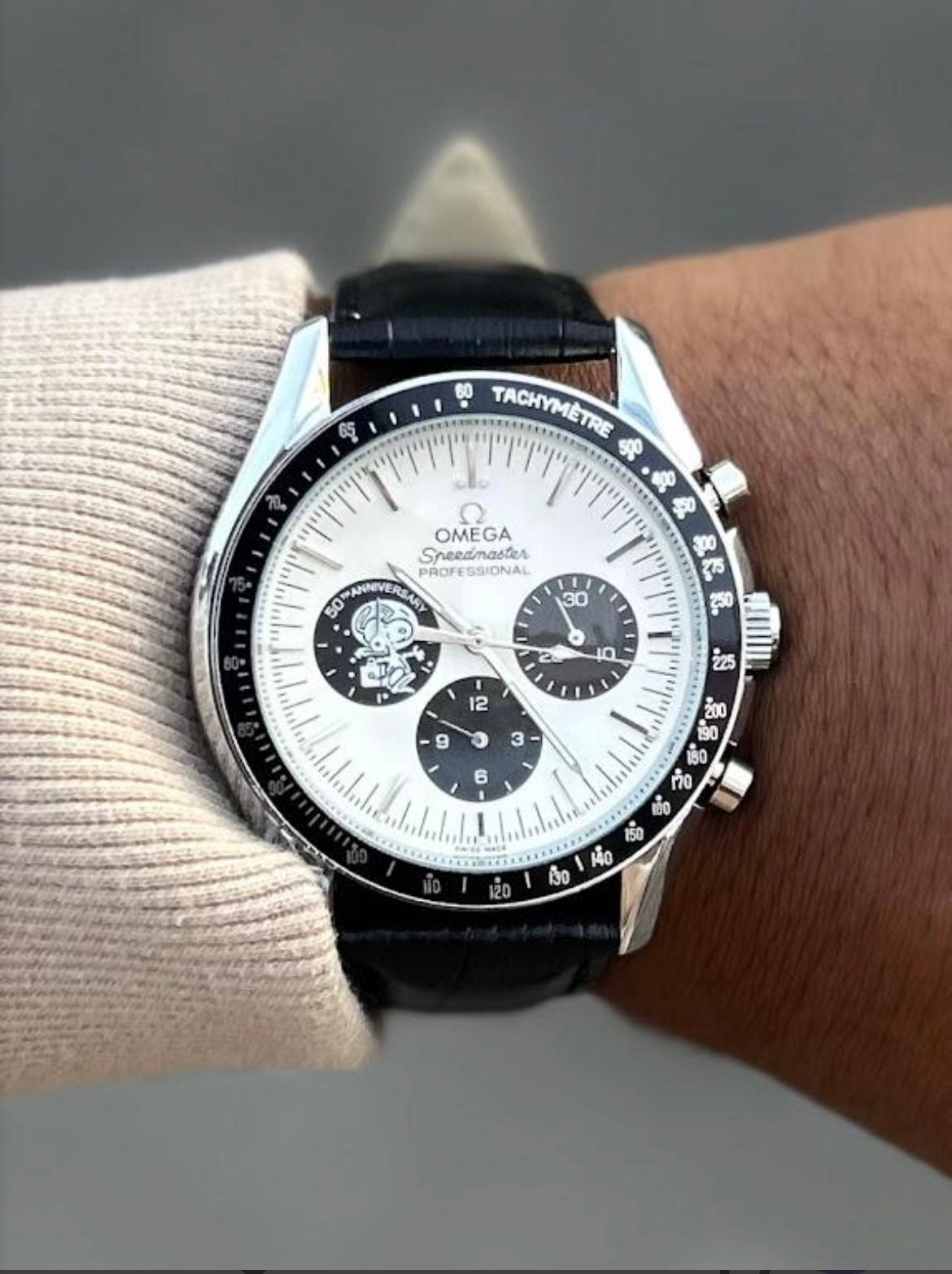 Relógio Omega Speedmaster Professional Snoopy 50 Anos