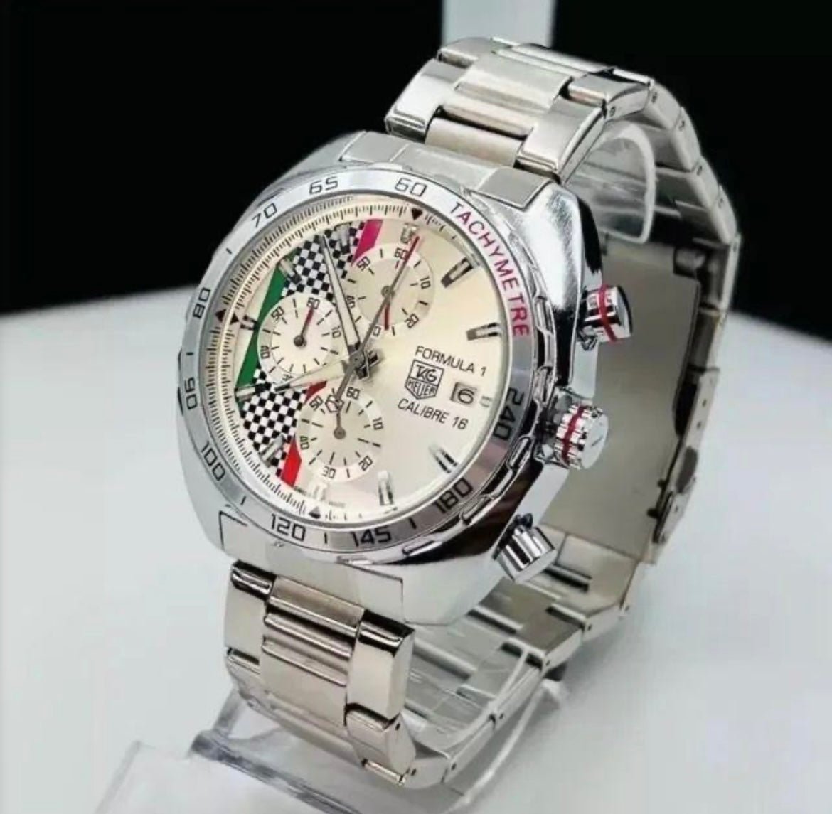 Relógio TAG Heuer Fórmula 1 Calibre 16.